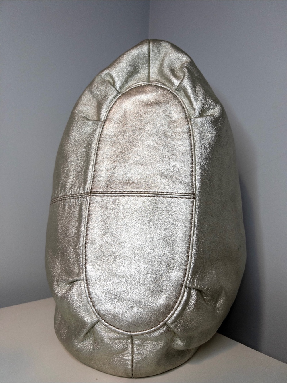 Cole Haan Silver Metallic Leather Drawstring Bucket Bag Hobo Shoulder Bag - Picture 13 of 13